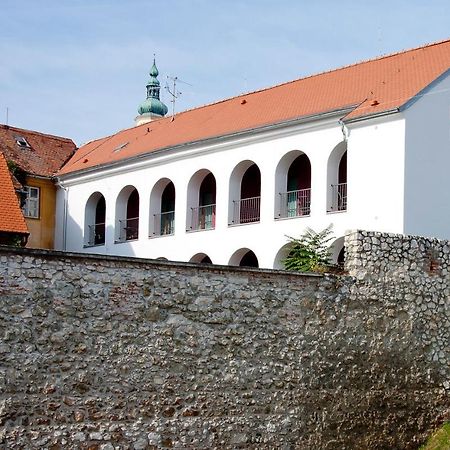 Městský penzion Mikulov Esterno foto